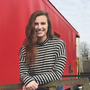 Meet your Posher, Ellie